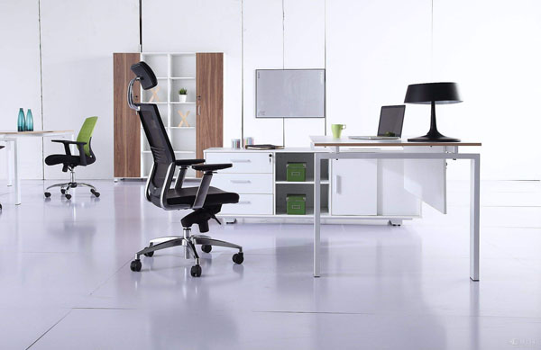 辦公家具磕碰了怎么辦？